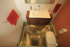 bathroom-built-over-elevator-shaft-3.jpg