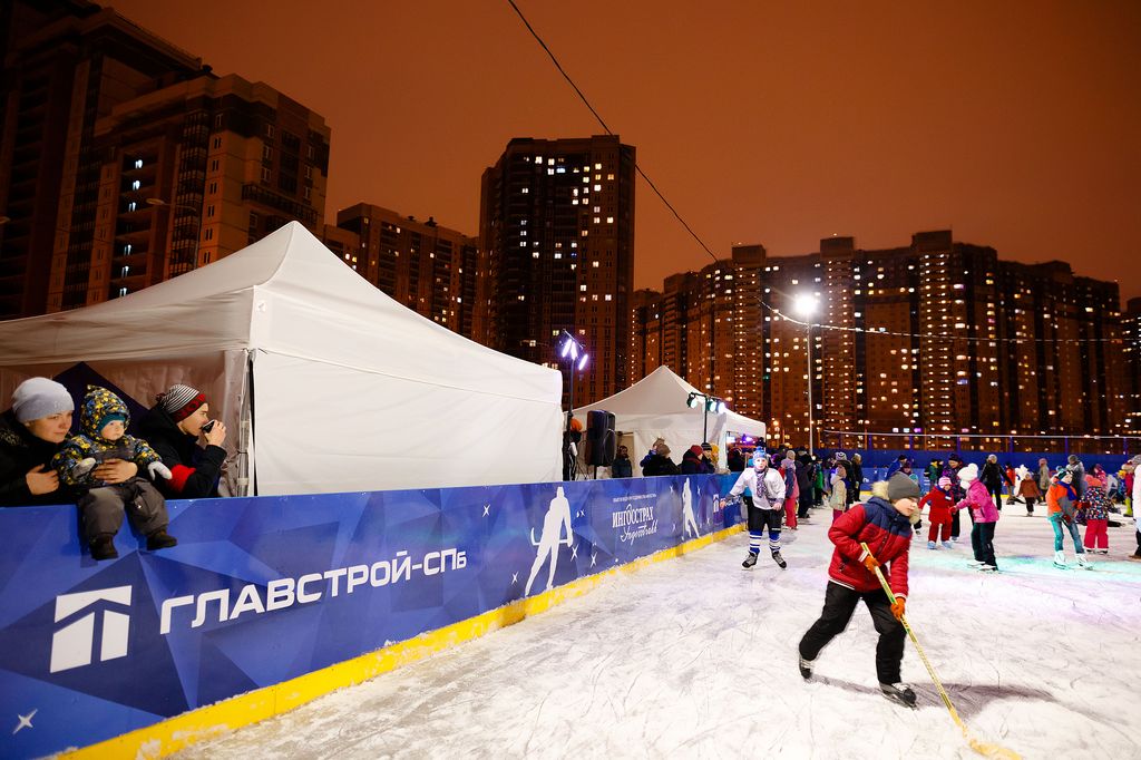 Бесплатные катки в спб. Каток в Северной долине. Каток Парнас. Каток Выборгский район СПБ. Открытый каток на Парнасе.